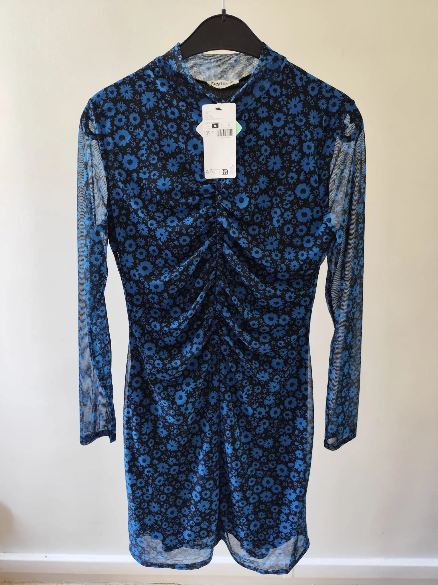 Robe féminine de chez cache cache. SAMDIASOLDES
